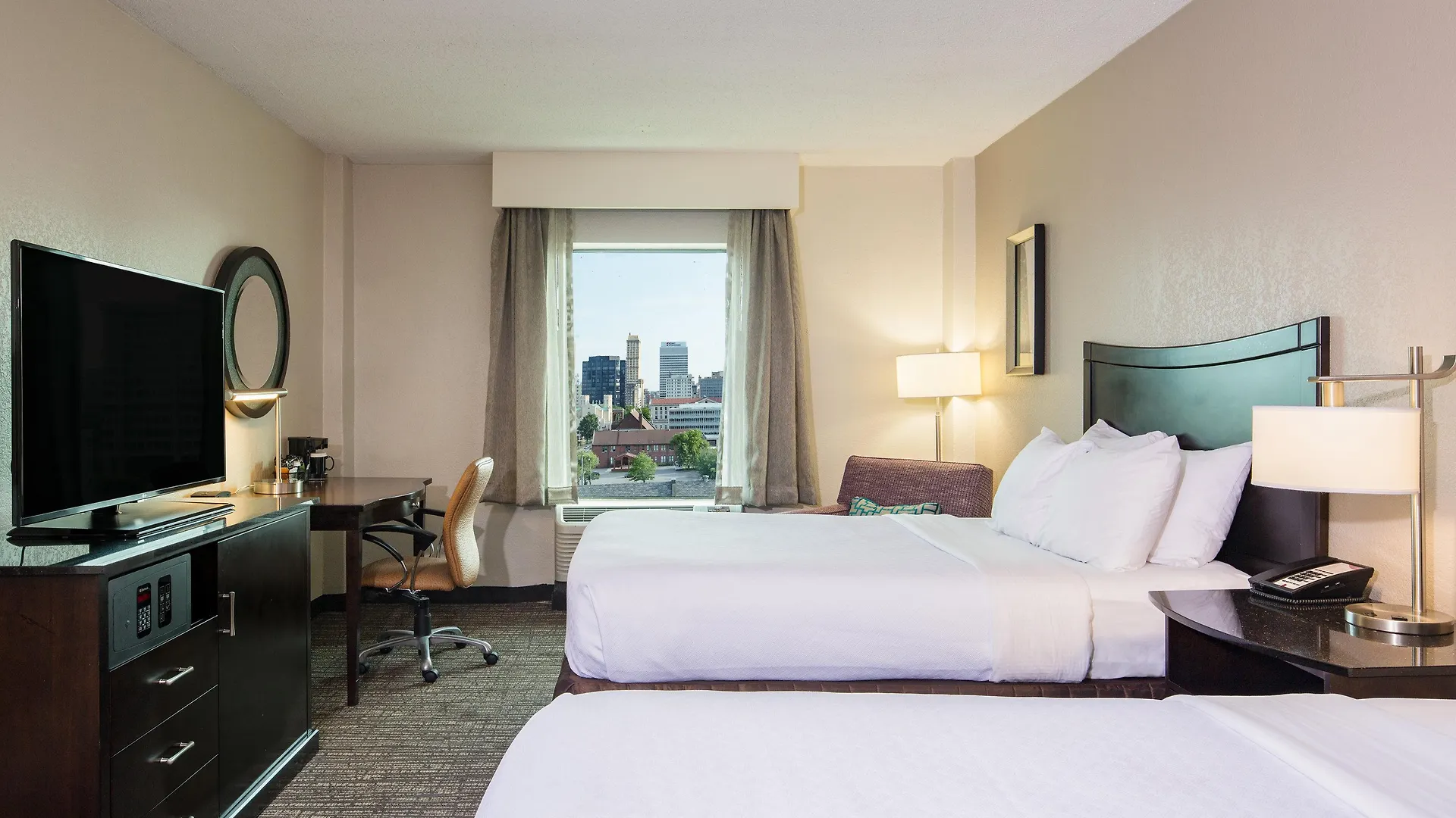 Crowne Plaza Memphis Downtown By Ihg Hotel