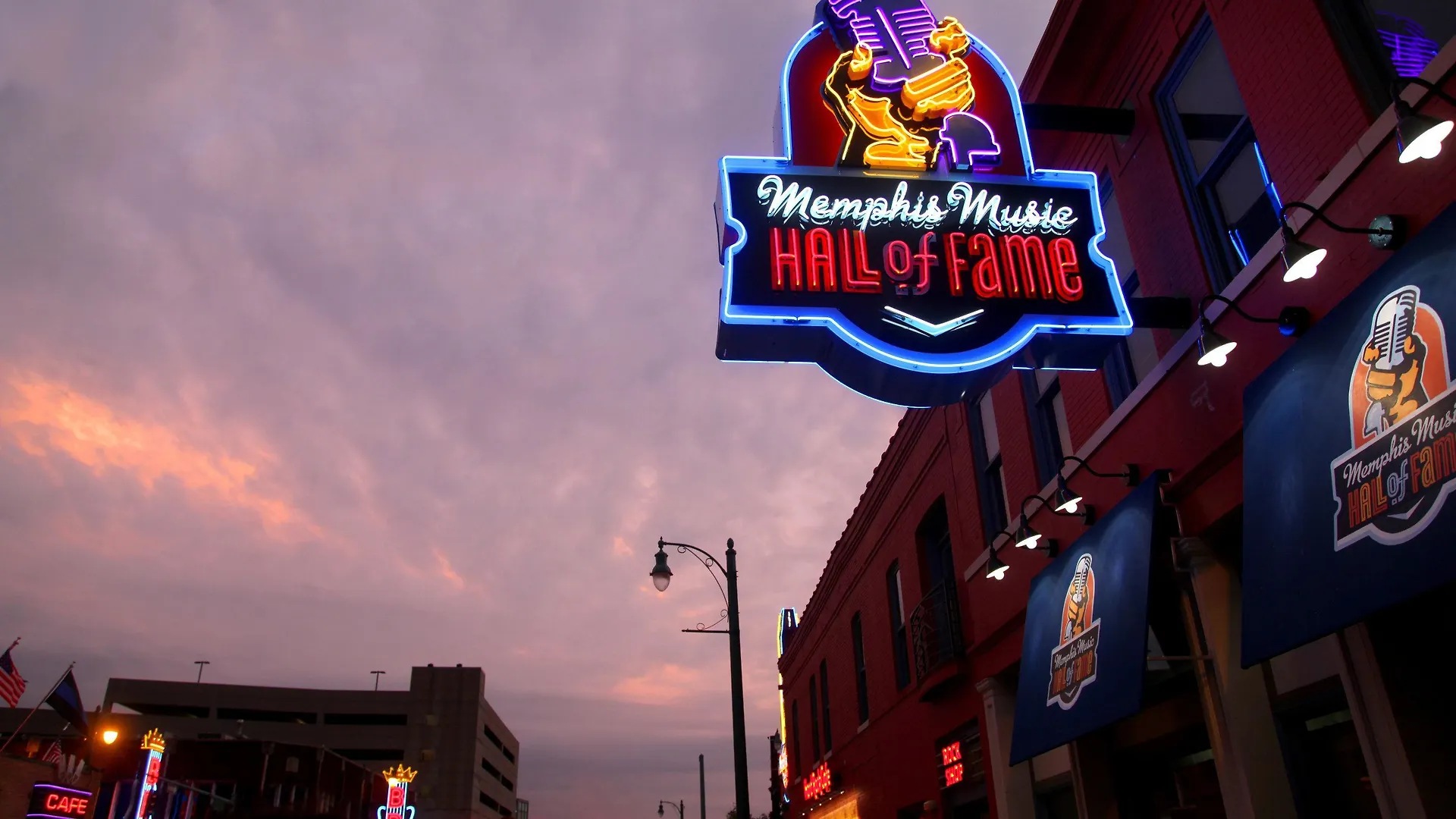 Crowne Plaza Memphis Downtown By Ihg Hotel