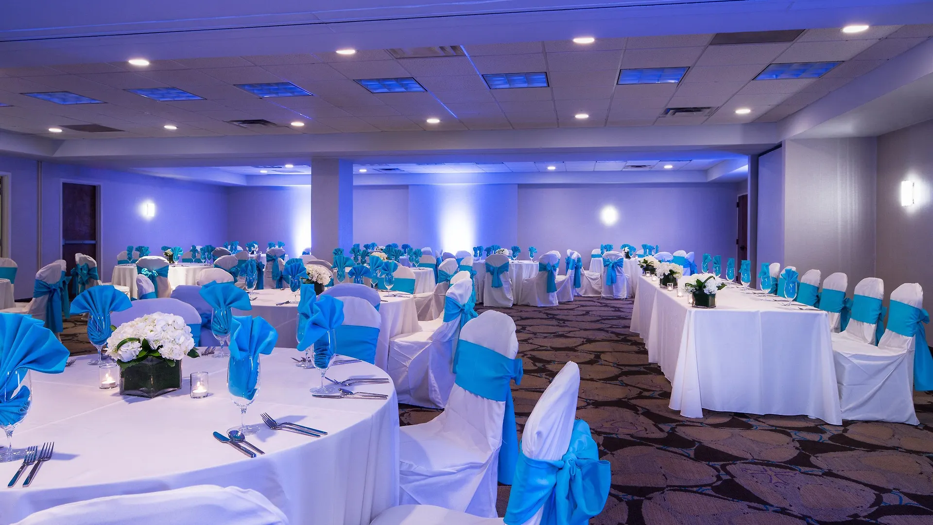 Crowne Plaza Memphis Downtown By Ihg Hotel