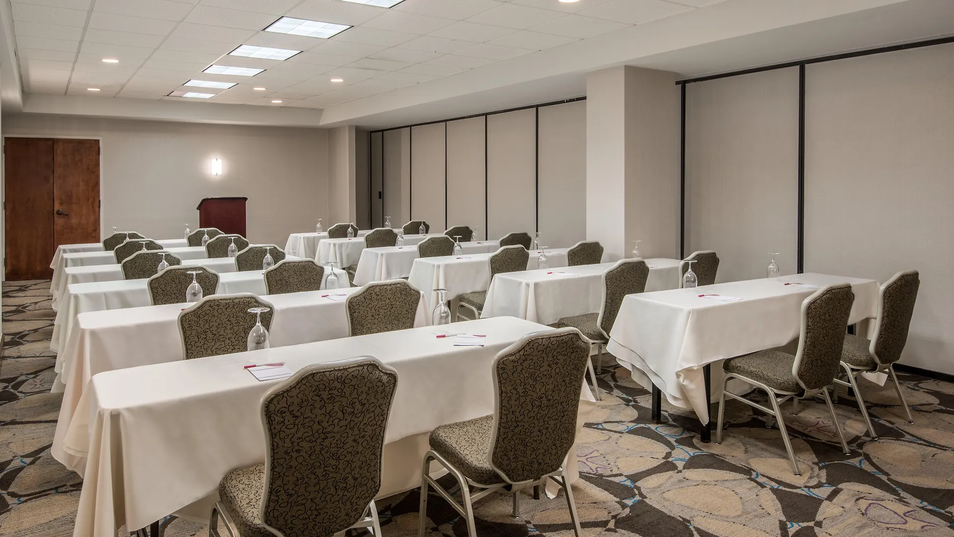 Crowne Plaza Memphis Downtown By Ihg Hotel