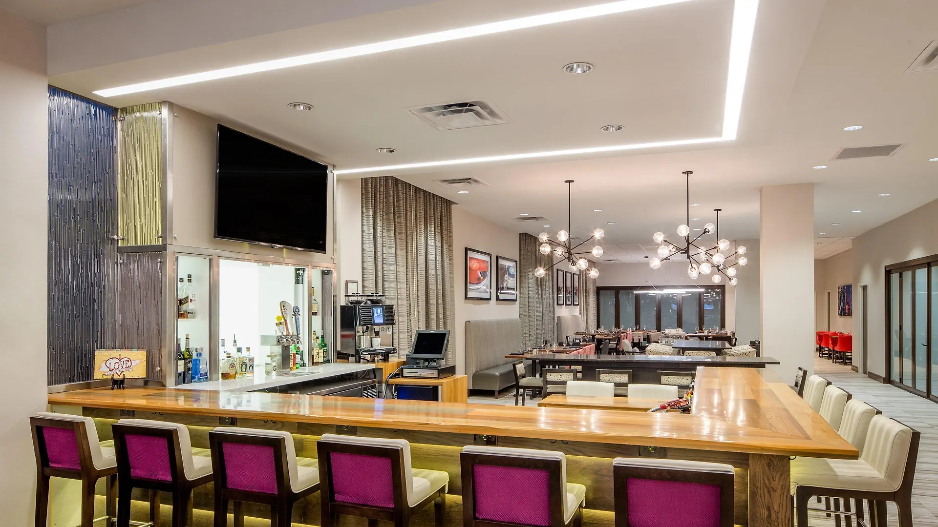 Crowne Plaza Memphis Downtown By Ihg Hotel