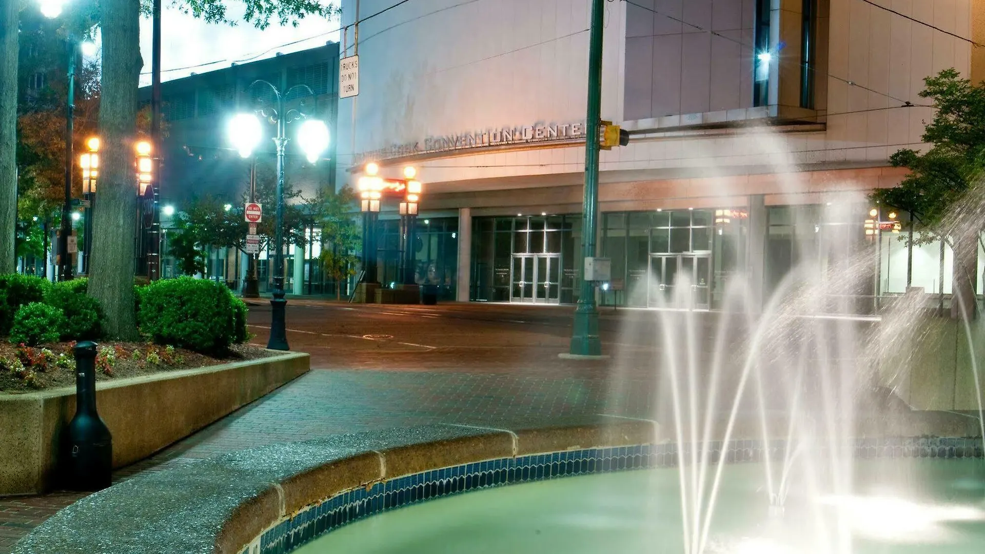 Crowne Plaza Memphis Downtown By Ihg Hotel 3*,